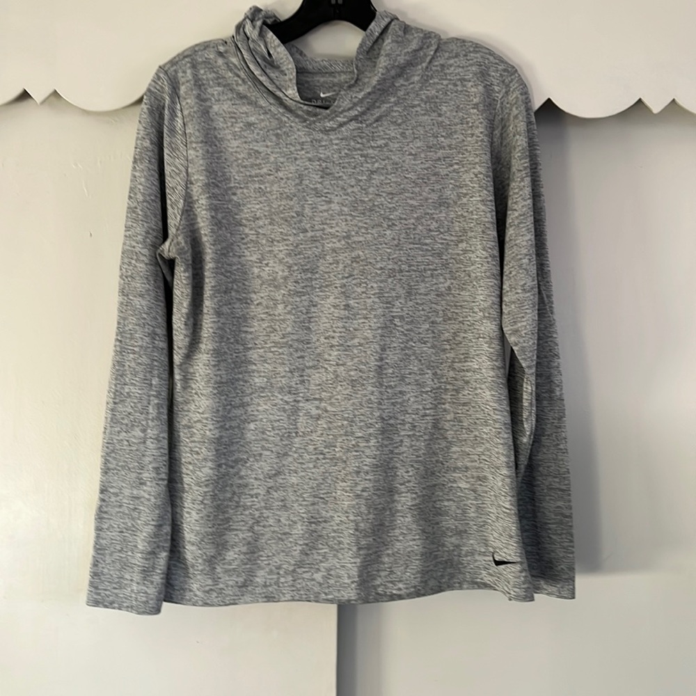 Nike Dri-Fit Long Sleeve Pullover Hoodie EUC - Size Medium